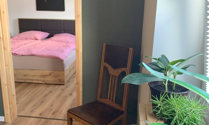 Osnabrueck Apartment | Apartment Leonard, Stilvoll - neu Sanierte Altbauwohnung "en Vogue"