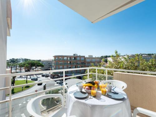 Cavaliere Apartment | Apartment Les Hesperides-1 by Interhome