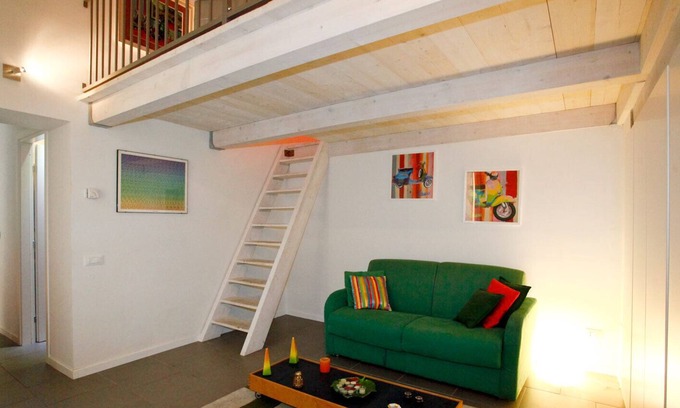 Sallustiano Apartment | Apartment "Loft near Trevi Fountain" with Balcony & Wi-Fi