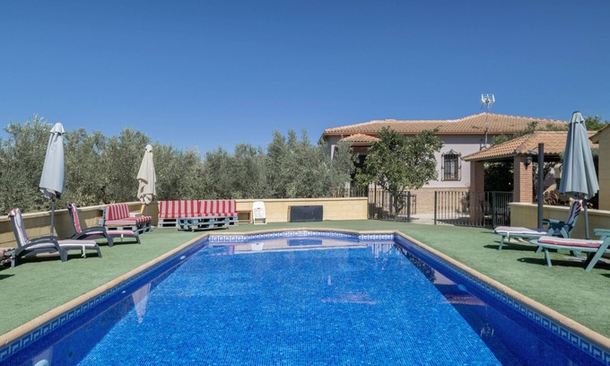 Setenil de las Bodegas Apartment | Apartment 'Los Abuelos' with Mountain View, Wi-Fi and Air Conditioning