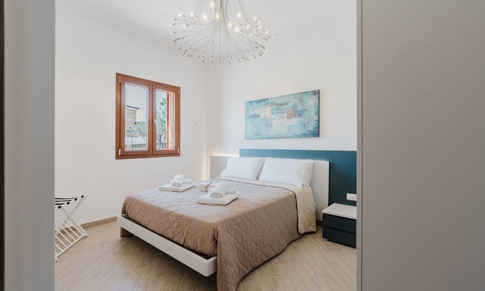 Partinico Apartment | Apartment 'Mareluna' with Mountain View, Wi-Fi and Air Conditioning