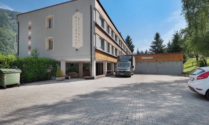 Marilleva 900 Apartment | Apartment 'Marilleva 900 Kristall' with Mountain View, Shared Terrace and Wi-Fi