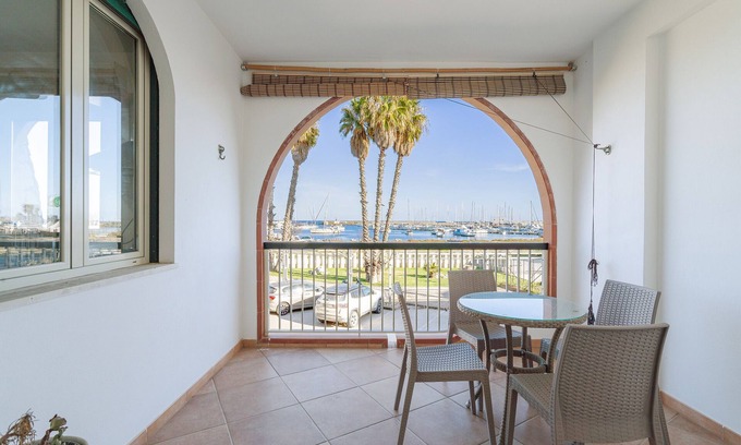 Marzamemi Apartment | Apartment 'Marzamemi Porto' with Sea View, Wi-Fi and Air Conditioning