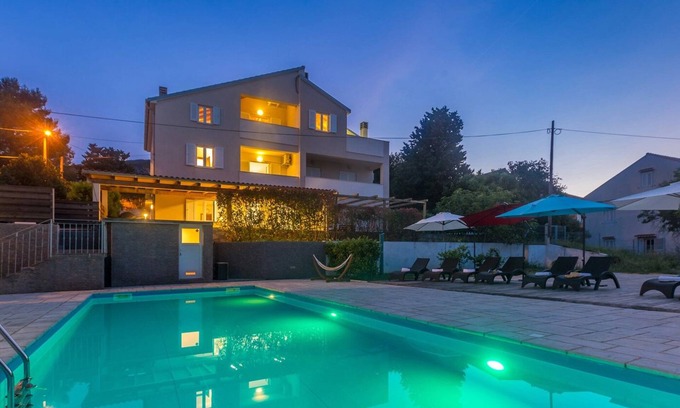 Nerezine Apartment | Apartment MICHELLE with large heated pool 50m2 and sea view