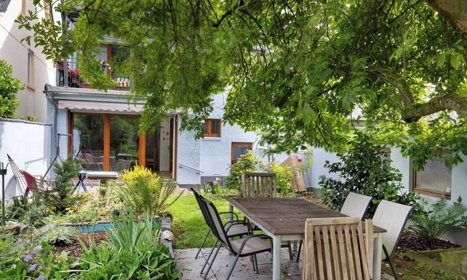 Pellenz Apartment | Apartment 'Mit Garten' with Shared Terrace and Private Garden