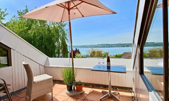 Ueberlingen Apartment | Apartment 'Mit Seeblick' with Lake View, Balcony and Wi-Fi