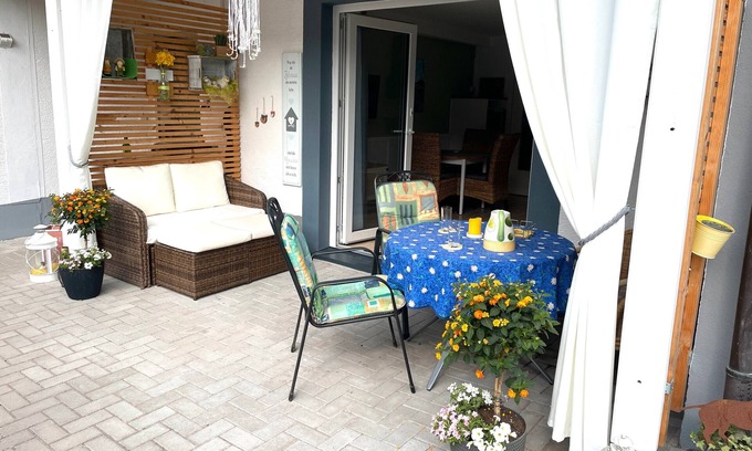Gutach im Breisgau Apartment | Apartment 'Morgensonne' with Private Terrace and Wi-Fi