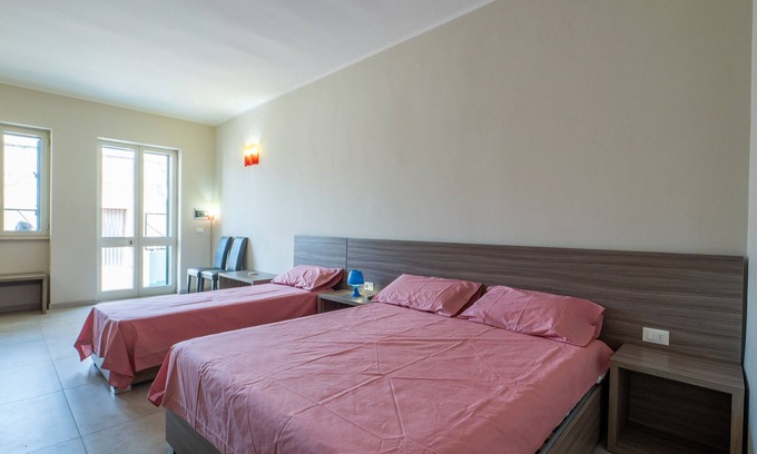 Porto Cesareo Apartment | Apartment 'Monolocale Petraroli Esterno' with Shared Garden, Balcony and Air Conditioning
