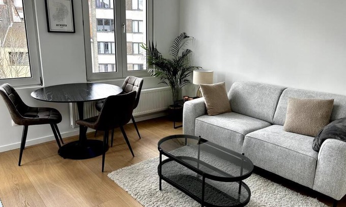 Statiekwartier Apartment | Apartment near central station