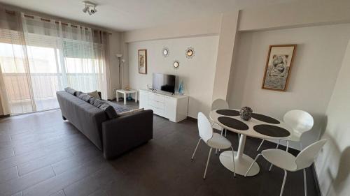 Playa Pobla de Farnals Apartment | Apartment near the beach