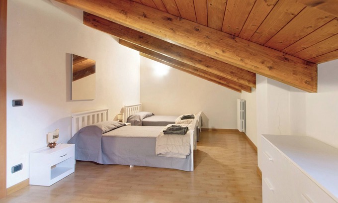 Diano d'Alba Apartment | Apartment "nelle Langhe" with Balcony & Wi-Fi