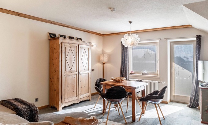 Seefeld in Tirol Apartment | Apartment 'Neu Klein' with Mountain View, Balcony and Wi-Fi