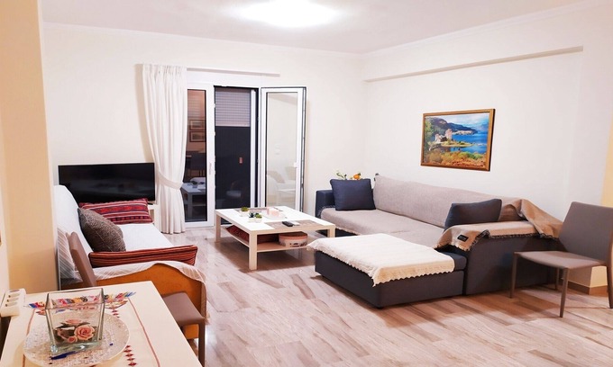 Agios Nikolaos Apartment | Apartment next to the sea!