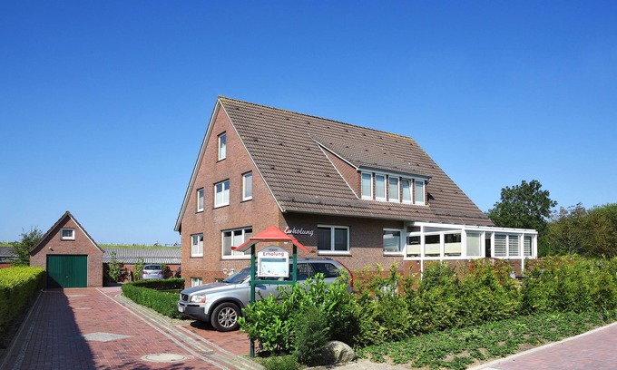 Bensersiel Apartment | Apartment No. 1 in the house relaxation - close to the beach and the North Sea thermal bath