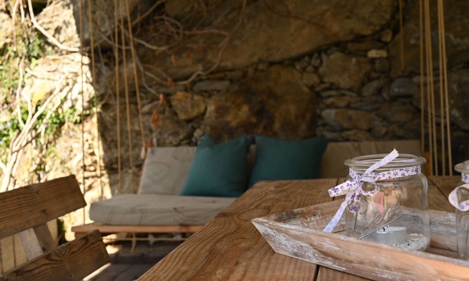 Zellberg Apartment | * Apartment on a small mountain farm * 1 - 8 pers * Sauna * Ski bus *