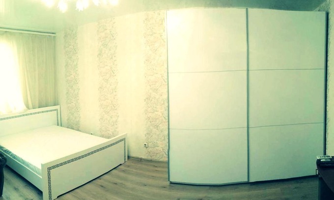 Pozniaky Apartment | Apartment on Drahomanova 14A