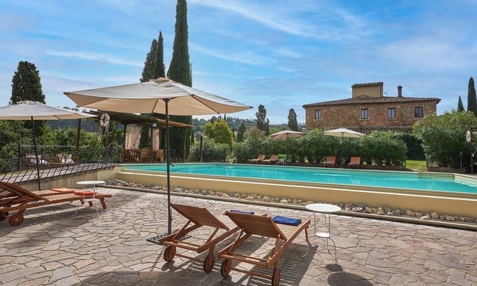 Torrita di Siena Apartment | Apartment on the first floor with a beautiful panoramic view