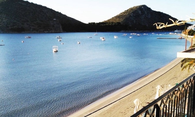 Argolis Region Apartment | Apartment one breath from the sea in Tolo!5 meters from the sea,free sunbeds!