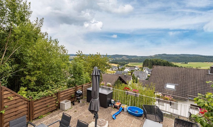 Duedinghausen Apartment | Apartment 'Perle Am Pön' with Mountain View, Private Terrace and Wi-Fi