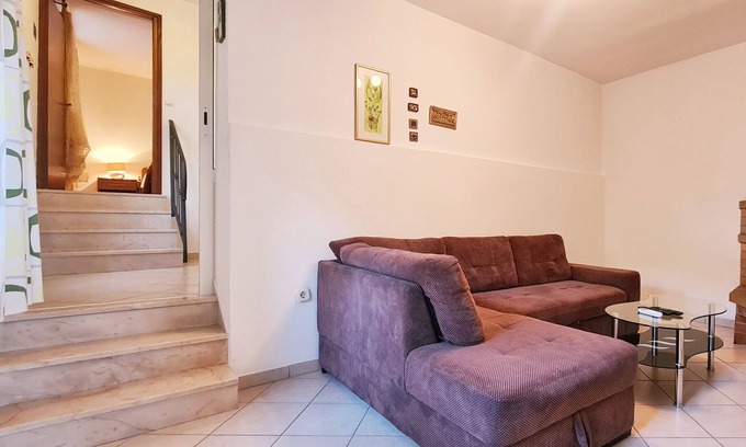 Pitve Apartment | Apartment Pitve (89901-A1) - Jelsa - island Hvar