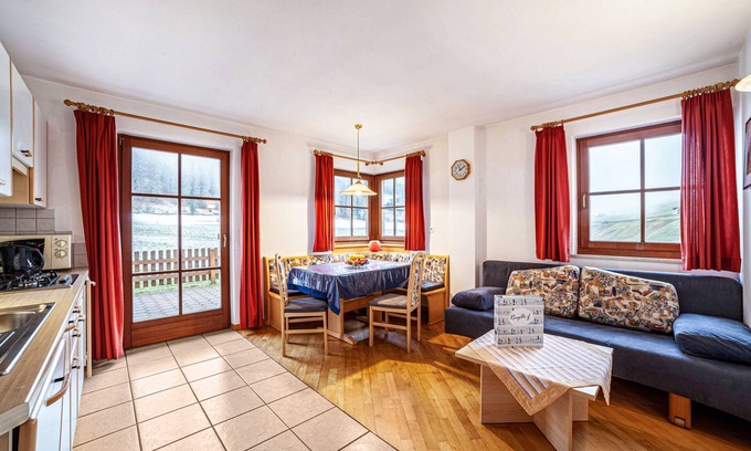 Curon Venosta Apartment | Apartment "Rieglhof Maisel" with Mountain View, Garden & Wi-Fi
