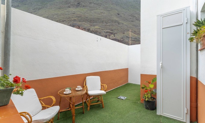 Las Puntas Apartment | Apartment 'Rosi- Studio' with Mountain Views, Wi-Fi and Air Conditioning