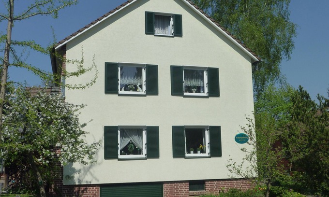 Bad Wilhelmshoehe Apartment | Apartment Schneider in Kassel-Wilhelmshöhe near intercity train station and mountain park
