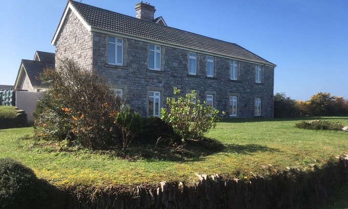 Thurlestone Apartment | Apartment set in stunning grounds with coastal views & access to coastal paths