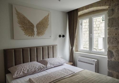 Split Apartment | Apartment Sika Split