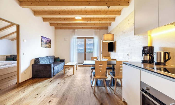 Santo Stefano Apartment | Apartment "Stefansdorf Wohnung 7" with Mountain View, Wi-Fi, Garden, Balcony & BBQ