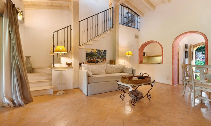 Puegnago del Garda Apartment | Apartment 'Superior Rubino' with Shared Pool, Wi-Fi and Air Conditioning