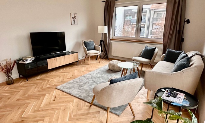 Hildesheim District Apartment | Apartment 'The Pureness 1' with Shared Garden, Balcony and Wi-Fi