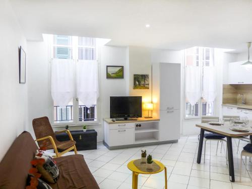 Old Town Apartment | Apartment Vieux Nice by Interhome