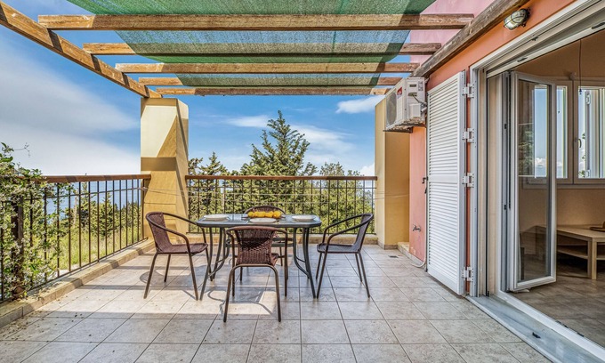Drimonas Apartment | Apartment 'Villa Odysseus' with Sea View, Wi-Fi and Air Conditioning