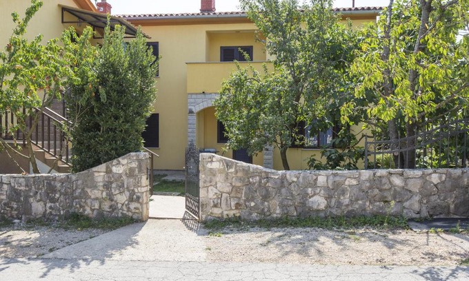 Vinez Apartment | Apartment Vinez 7471a