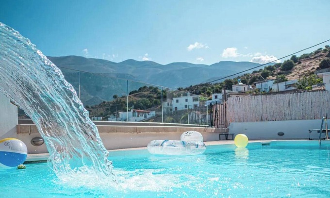 Kouroutai Apartment | Apartment 'Vothoni' with Mountain View, Wi-Fi and Air Conditioning