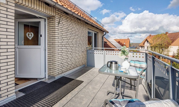 Bad Pyrmont Apartment | Apartment 'Weserberglandblumen' with Mountain View, Private Garden and Wi-Fi