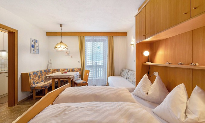 Valle San Silvestro Apartment | Apartment 'Winter' with Mountain View, Shared Garden and Wi-Fi