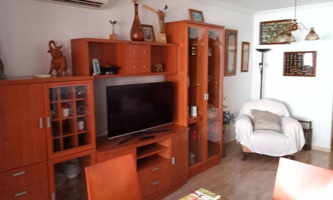 Torrevieja Apartment | Apartment with 2 bedrooms with pool on the site