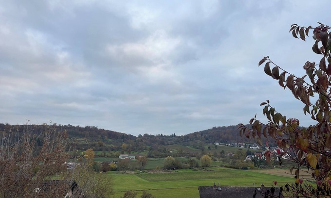 Glauburg Apartment | Apartment with a direct view of the Glauberg in a quiet location! Cycling and hiking trails