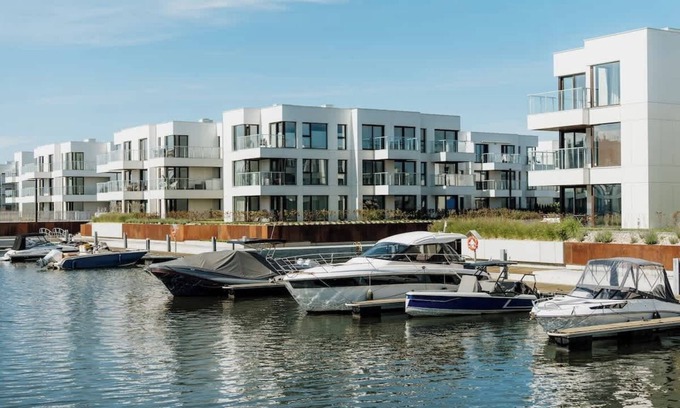 Orlinki Apartment | Apartment with a View of the Motława River