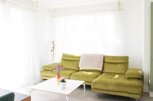 Bagnolet Apartment | Apartment with balcony at the gates of Paris