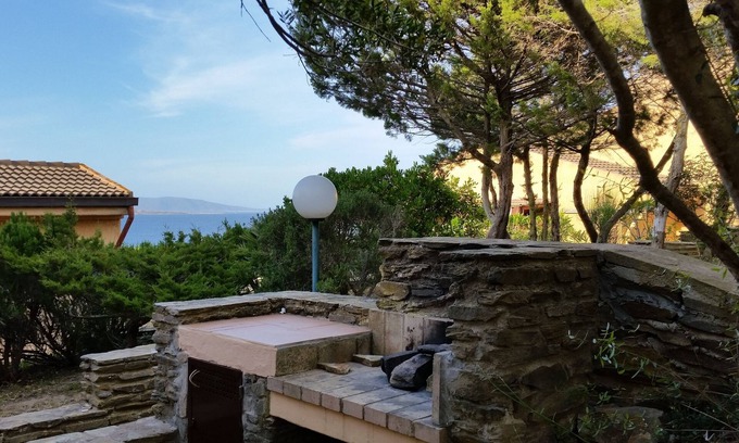 Stintino Apartment | Apartment with garden near the beach in Stintino