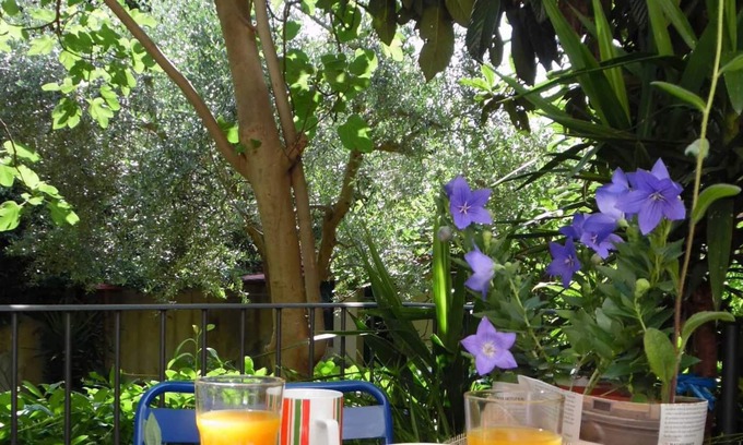 Isolotto Apartment | Apartment with garden near the historic center
