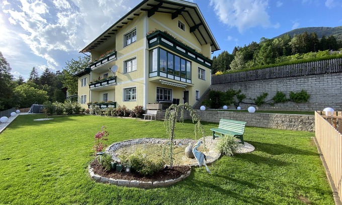 Millstatt Apartment | Apartment with lake view & mountain panorama