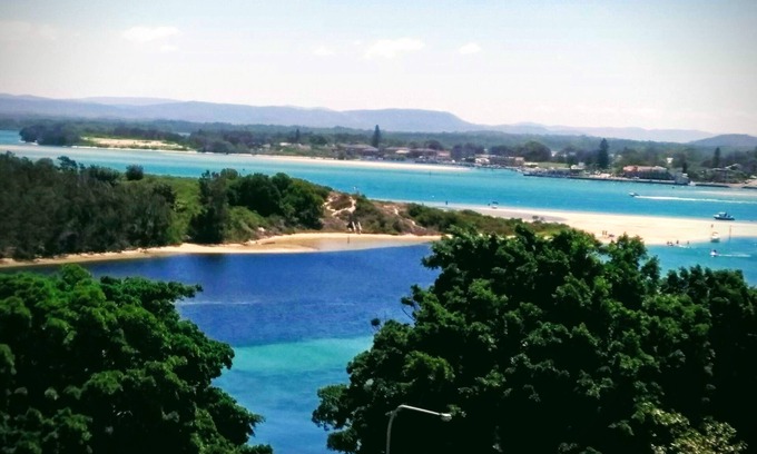 Wallis Lake Apartment | Apartment with lake views, sleeps 6/in CBD, walk to beach/cafes/restaurants.