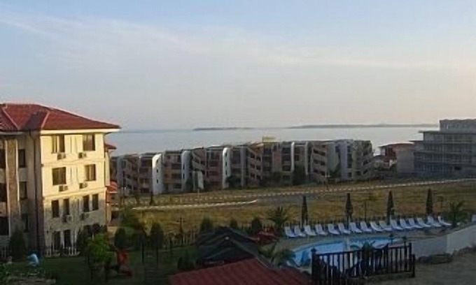 Sunny Beach Resort | Apartment With Pool, Restaurant & Sea Views