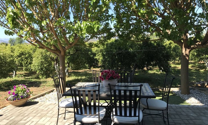 Drepano Apartment | Apartment with private garden near the beach