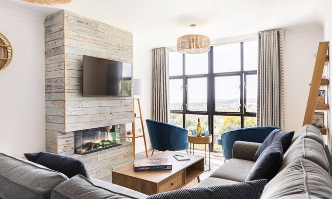 Boscundle Apartment | Apartment with sea view, close to the Eden Project