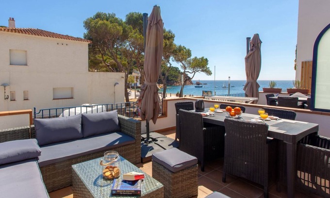 Tamariu Apartment | Apartment with sea views, near the beach, functional for families